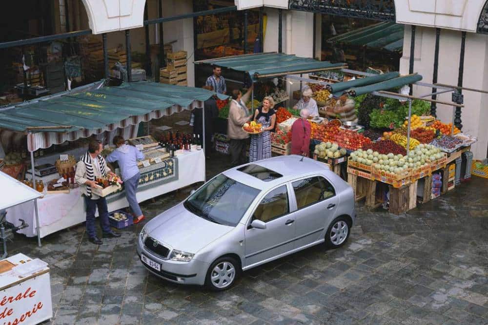 https://cdn.autogreeknews.gr/wp-content/uploads/2025/05/skoda_fabia_1.jpg