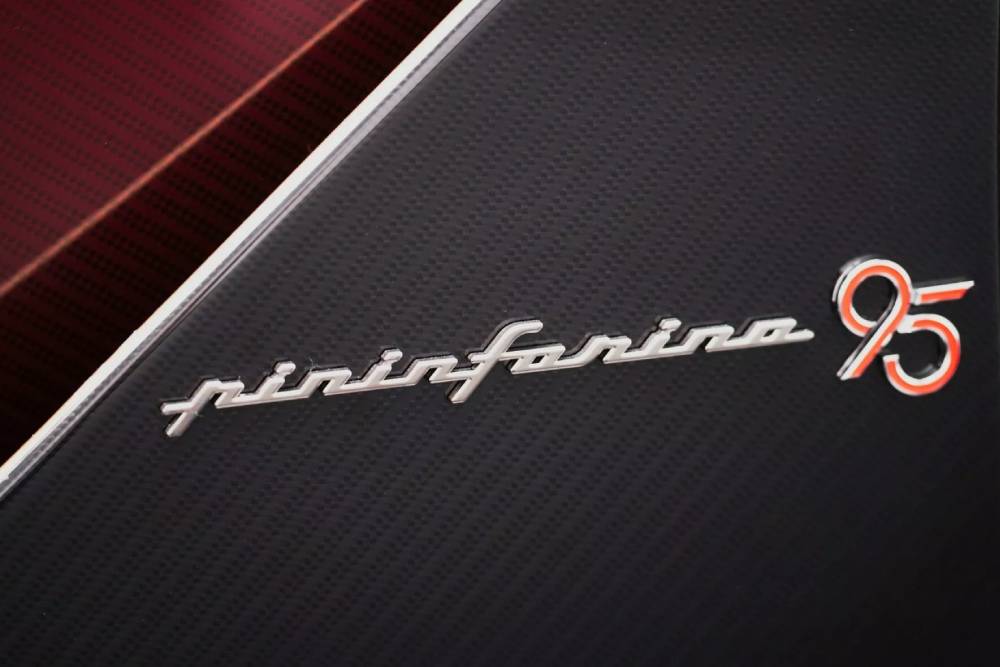 https://cdn.autogreeknews.gr/wp-content/uploads/2025/06/20225-Pininfarina-Battista-Novantacinque-16-2048x1-1.jpg