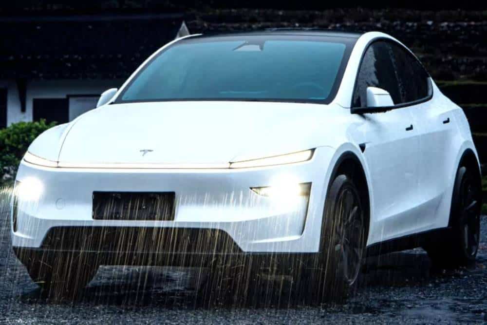 https://cdn.autogreeknews.gr/wp-content/uploads/2025/06/Tesla-Modell-Y-JUniper-Recall-1024x576-1.jpg