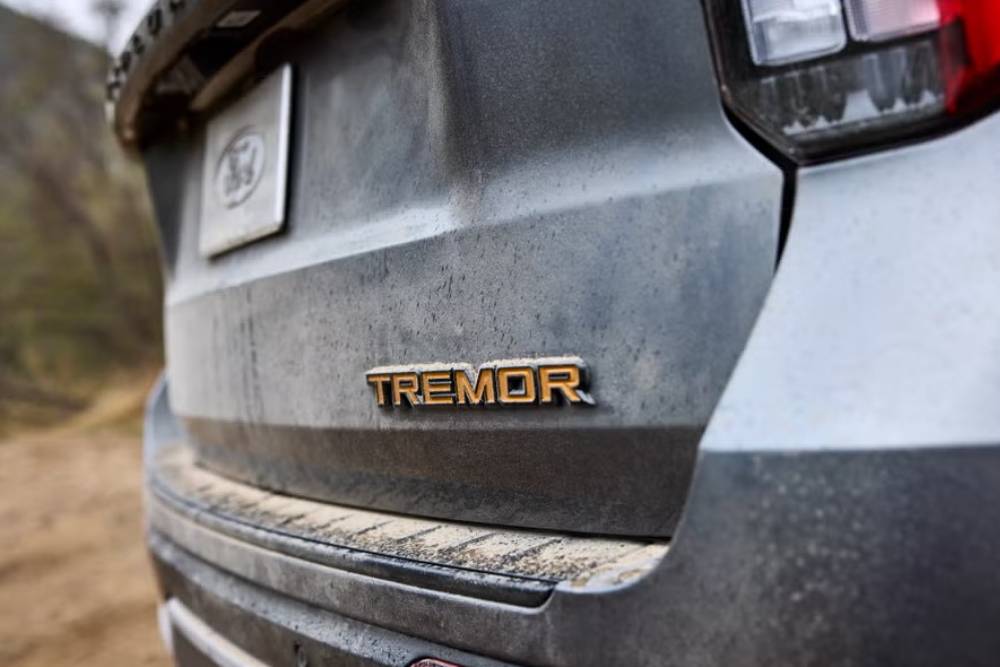 https://cdn.autogreeknews.gr/wp-content/uploads/2025/06/ford-explorer-tremor-03.jpg
