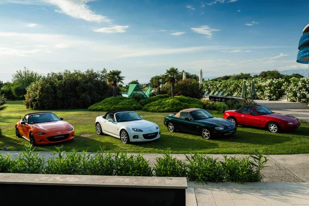 https://cdn.autogreeknews.gr/wp-content/uploads/2025/06/mazda_mx-5_6167.jpg