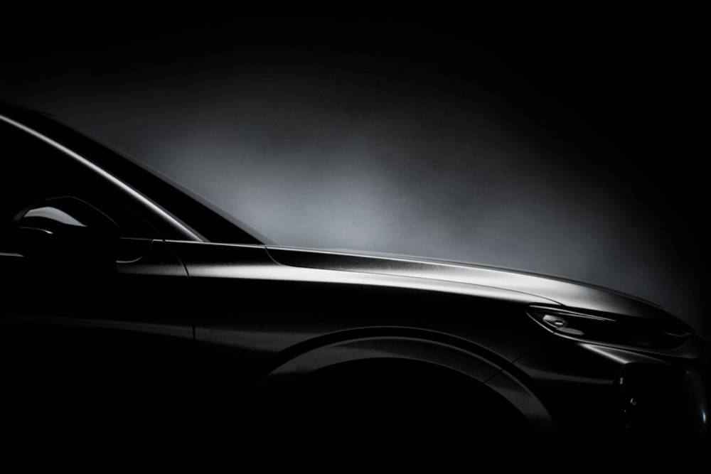 https://cdn.autogreeknews.gr/wp-content/uploads/2025/06/new-audi-q3-teaser.jpg