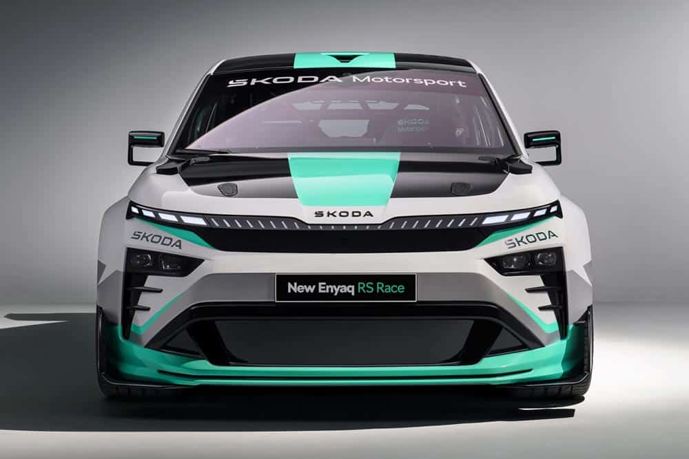 https://cdn.autogreeknews.gr/wp-content/uploads/2025/06/new_skoda_enyaq_rs_race-9.jpg