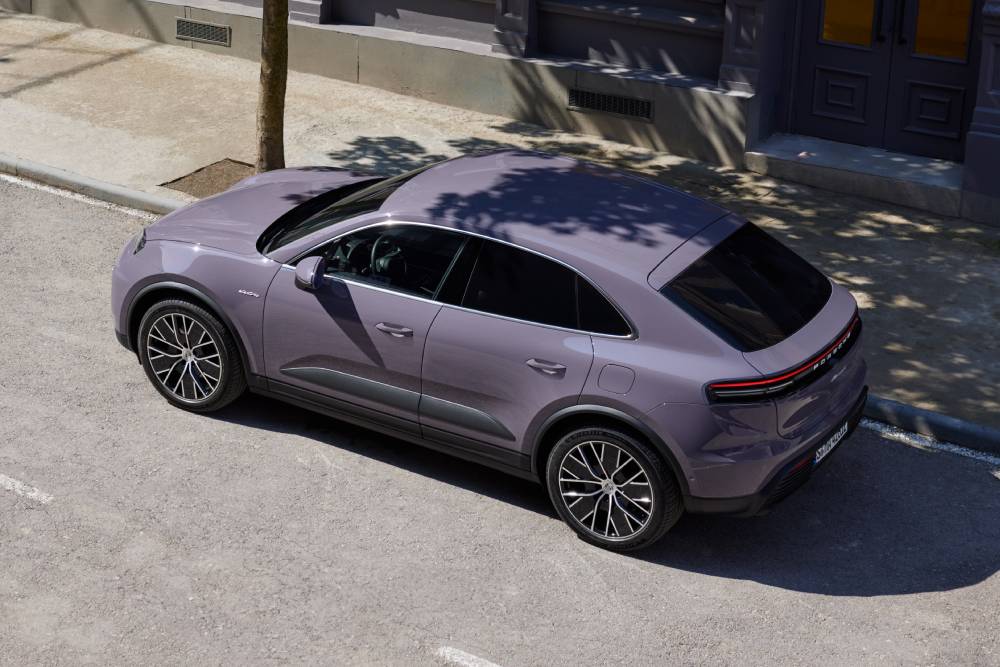 https://cdn.autogreeknews.gr/wp-content/uploads/2025/06/porsche_macan_4_4.jpg