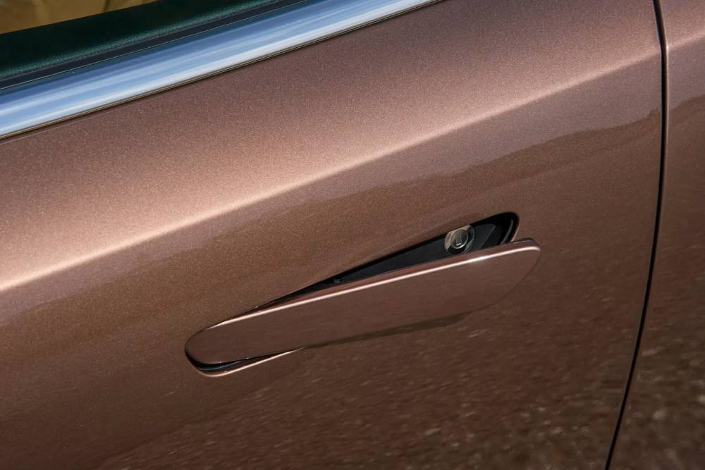 https://cdn.autogreeknews.gr/wp-content/uploads/2025/07/2025-Mazda-6e-Europe-Gallery-1-21-2048x1365-1.jpg