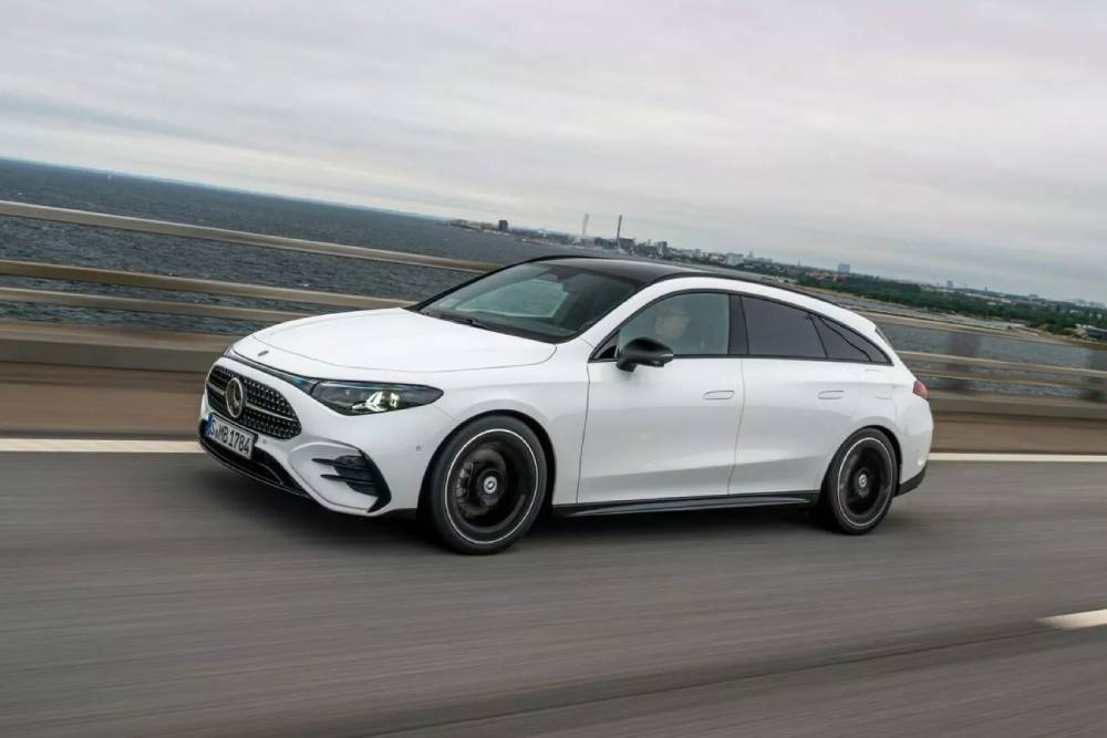 https://cdn.autogreeknews.gr/wp-content/uploads/2025/07/2026-Mercedes-Benz-CLA-Shooting-Brake-11-2048x1366-1.jpg