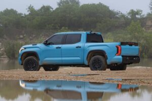 2026-toyota-tundra-brings-a-few-sensible-and-some- (1)