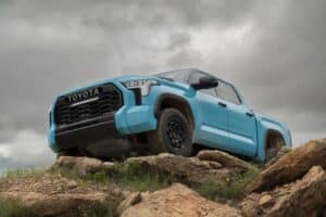 2026-toyota-tundra-brings-a-few-sensible-and-some- (2)
