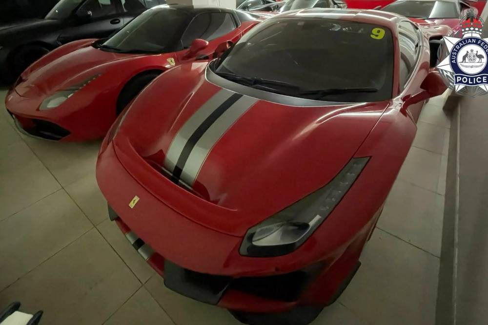https://cdn.autogreeknews.gr/wp-content/uploads/2025/07/Australian-Police-Seize-Supercars-23_result22-2048.jpg