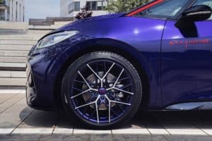 DB2025AU00976_medium (1)