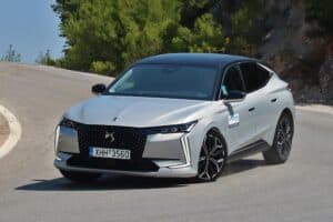 DS 4 1.2 Hybrid 145 (26)