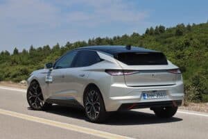 DS 4 1.2 Hybrid 145 (3)