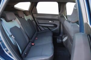 Dacia Bigster 1.2 140 (11)