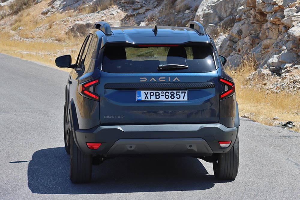 https://cdn.autogreeknews.gr/wp-content/uploads/2025/07/Dacia-Bigster-1.2-140-31.jpg