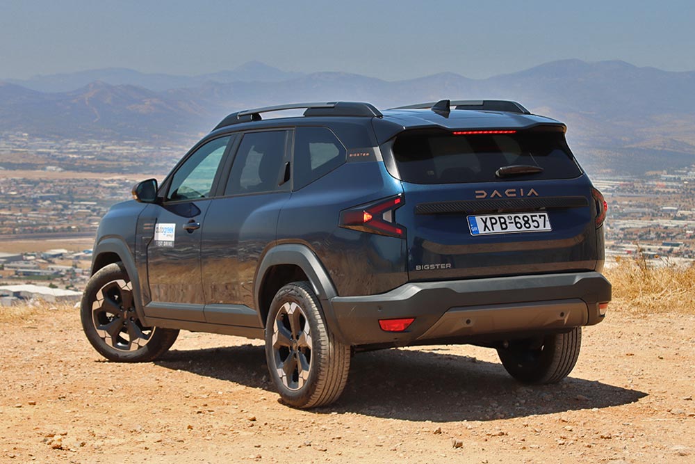https://cdn.autogreeknews.gr/wp-content/uploads/2025/07/Dacia-Bigster-1.2-140-6.jpg