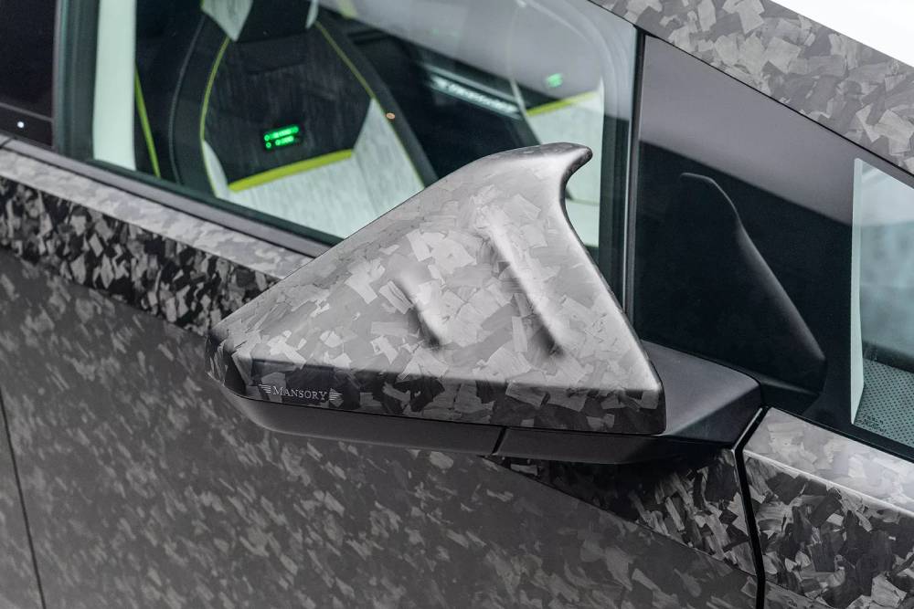 https://cdn.autogreeknews.gr/wp-content/uploads/2025/07/Mansory-Tesla-Cybertruck-Elongation-Evo-10.jpg
