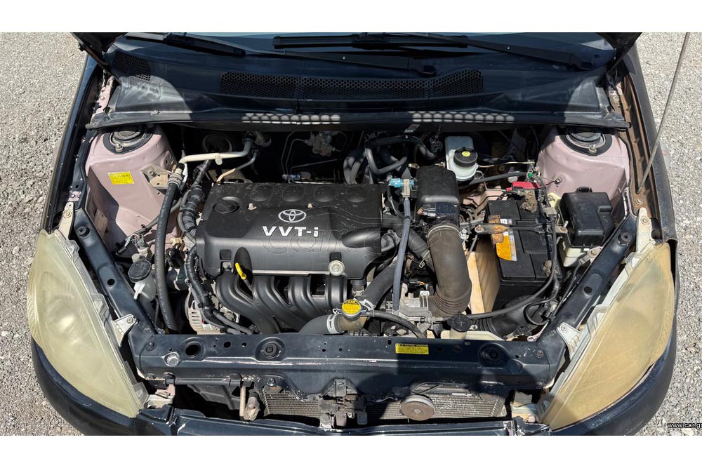 https://cdn.autogreeknews.gr/wp-content/uploads/2025/07/Toyota-Yaris-aggelia-4.jpg