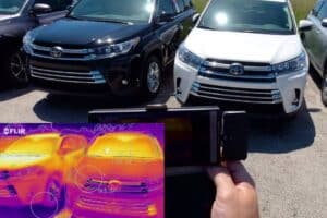 black vs white car hood temperature