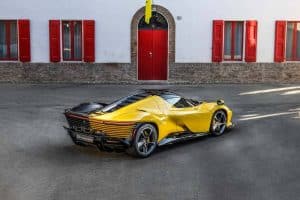 ferrari-daytona-sp3-599-1 (2)