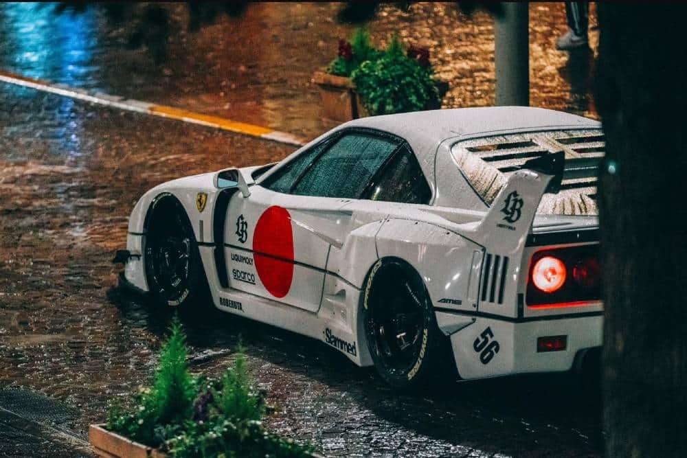 https://cdn.autogreeknews.gr/wp-content/uploads/2025/07/ferrari-f40-nippon-07.jpg