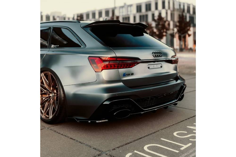 https://cdn.autogreeknews.gr/wp-content/uploads/2025/07/modded-audi-rs-6-avant-conquers-the-road-and-our-h-6.jpg