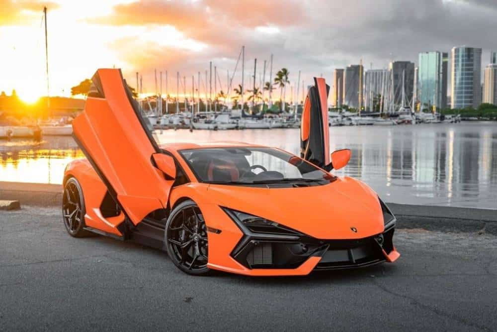 Ανάκληση Lamborghini για «αυτόνομες» πόρτες
