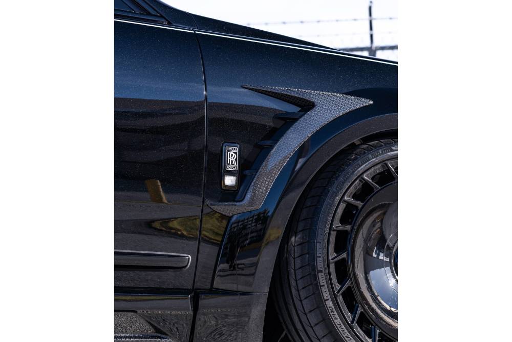 https://cdn.autogreeknews.gr/wp-content/uploads/2025/07/slammed-widebody-rolls-royce-cullinan-series-ii-bl-3.jpg