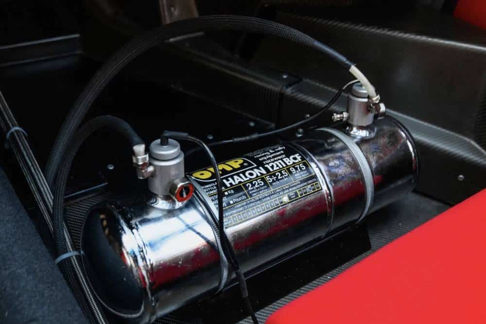 https://cdn.autogreeknews.gr/wp-content/uploads/2025/07/ultra-rare-ferrari-f40-with-760-horsepower-might-f-10.jpg