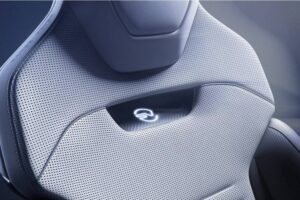 2026-Range-Rover-Sport-SV-Carbon-806-17-2048×1152