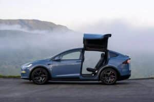 2026-Tesla-Model-X-7-2048×1152