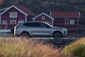 2026-Volvo-XC70-827-37-2048×1366