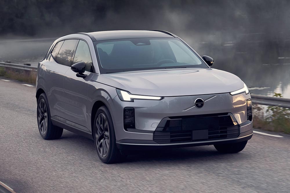 Νέο Volvo XC70 μετά από 10 χρόνια και μόνο plug-in (+video)