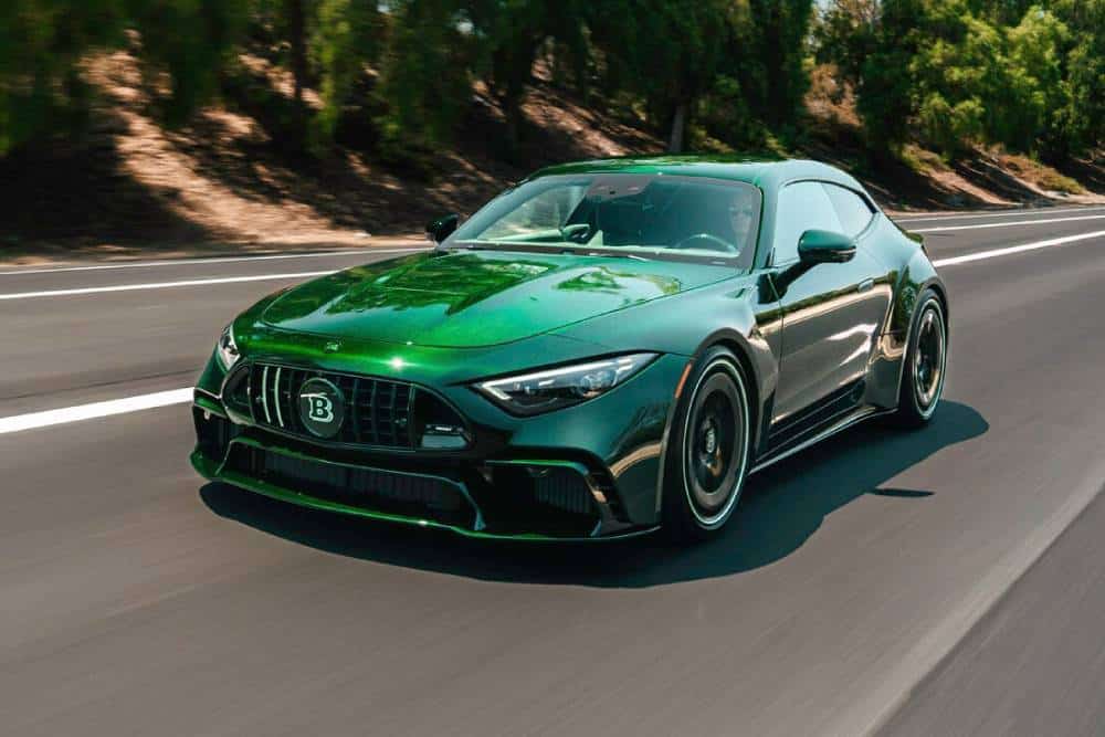 https://cdn.autogreeknews.gr/wp-content/uploads/2025/08/BRABUS20ROCKET20GTS20MEAN20GREEN_outdoor_klein.jpg