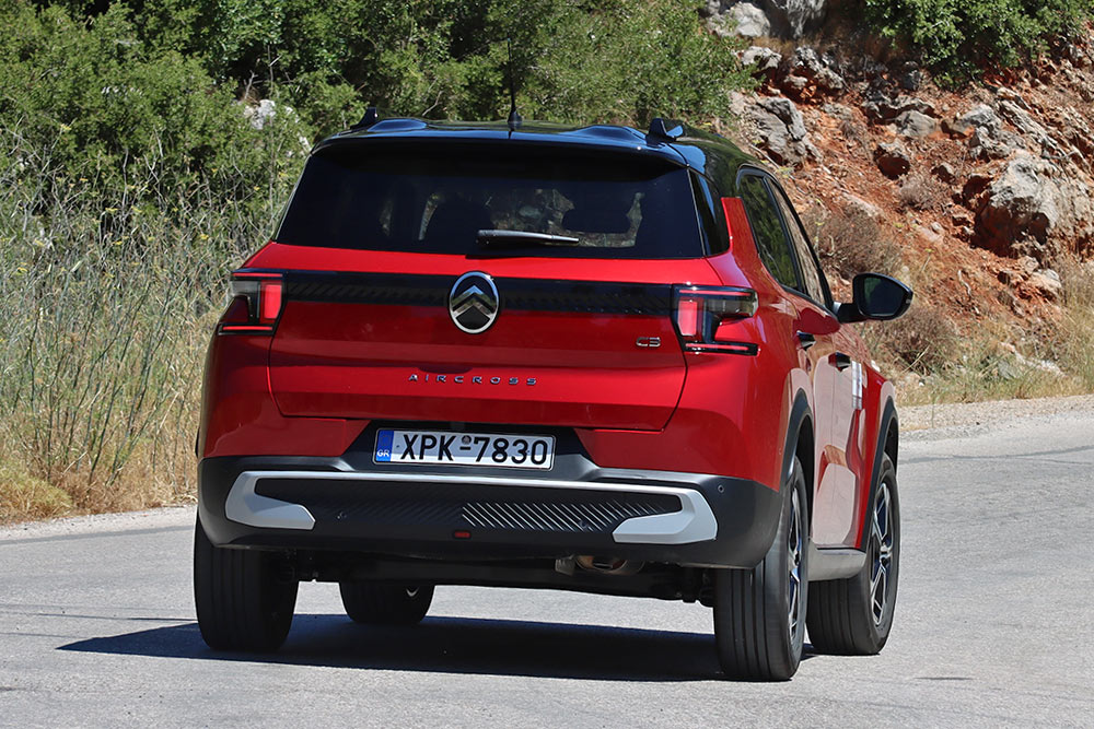 https://cdn.autogreeknews.gr/wp-content/uploads/2025/08/Citroen-C3-Aircross-1.2-Hybrid-145-31.jpg
