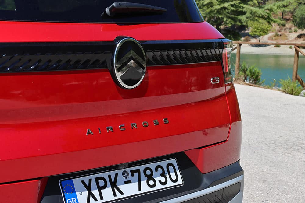 https://cdn.autogreeknews.gr/wp-content/uploads/2025/08/Citroen-C3-Aircross-1.2-Hybrid-145-37.jpg