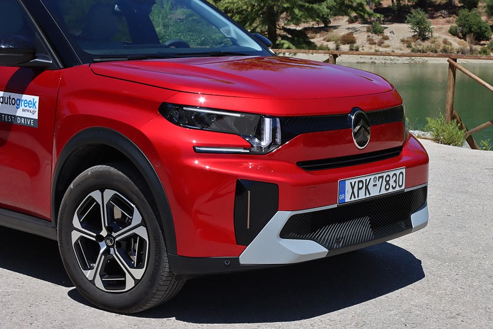 https://cdn.autogreeknews.gr/wp-content/uploads/2025/08/Citroen-C3-Aircross-1.2-Hybrid-145-40.jpg