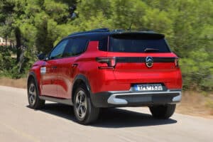 Citroen C3 Aircross 1.2 Hybrid 145 (41)