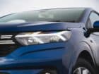 Dacia-Sandero-front-light
