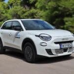 Fiat-600-Hybrid-kinisi