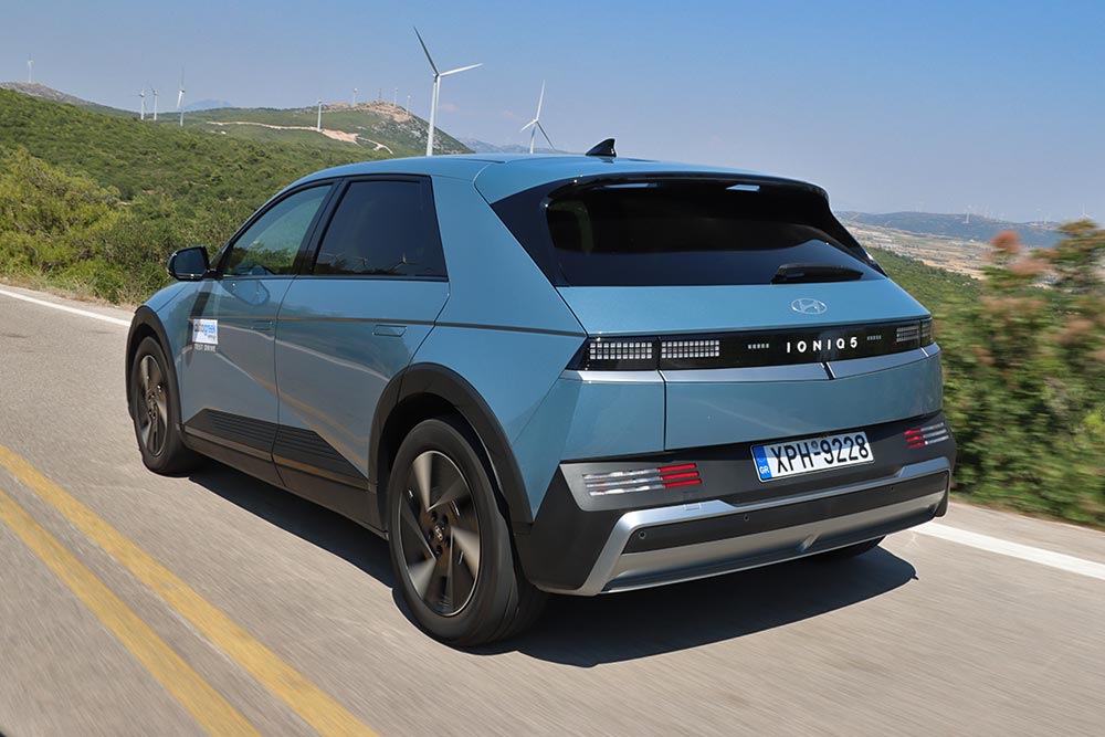 https://cdn.autogreeknews.gr/wp-content/uploads/2025/08/Hyundai-Ioniq-5-FL-230-PS-2.jpg