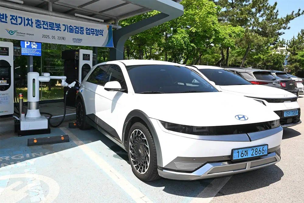 H Hyundai λανσάρει ρομπότ και AI στη φόρτιση αυτοκινήτων