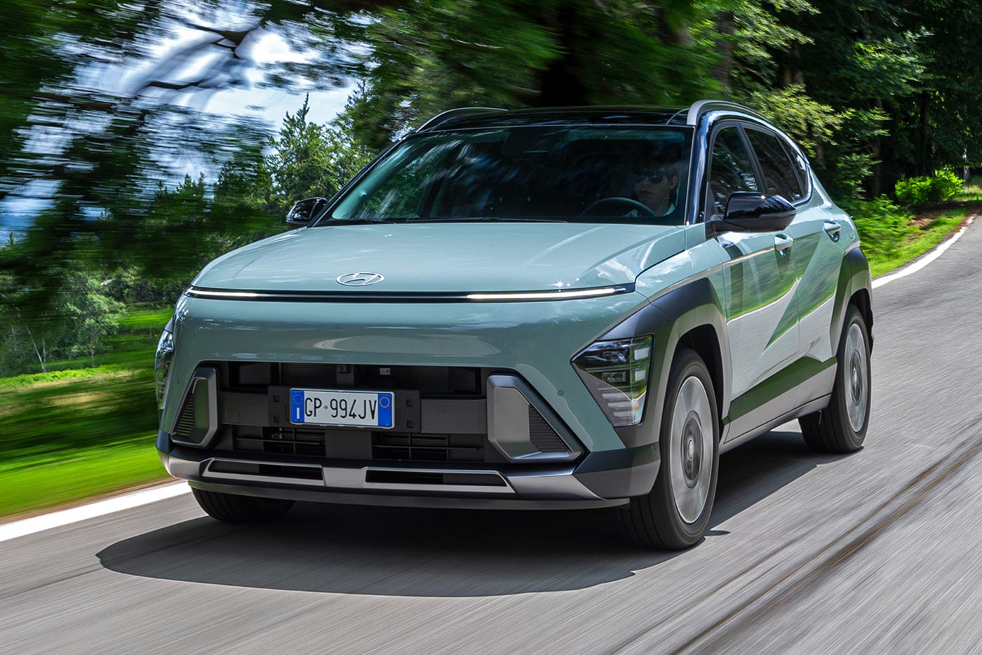 https://cdn.autogreeknews.gr/wp-content/uploads/2025/08/Hyundai-Kona-new.jpg
