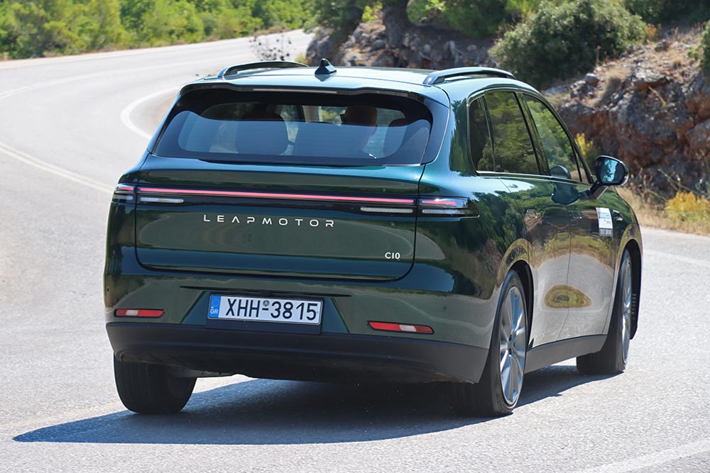 https://cdn.autogreeknews.gr/wp-content/uploads/2025/08/Leapmotor-C10-23.jpg