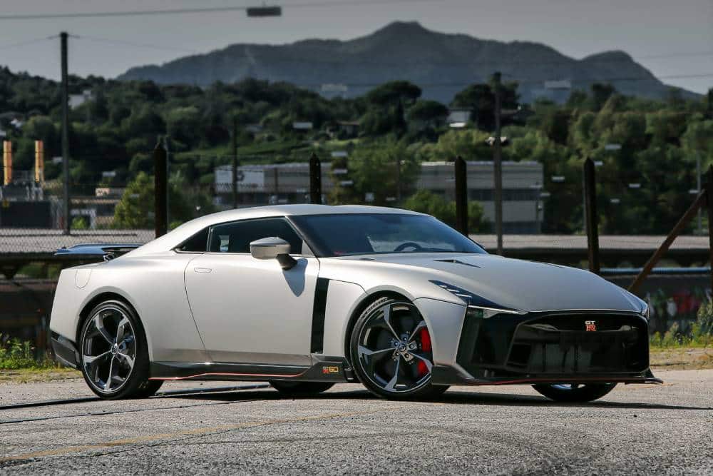 https://cdn.autogreeknews.gr/wp-content/uploads/2025/08/Nissan-GT-R50-00003.jpg