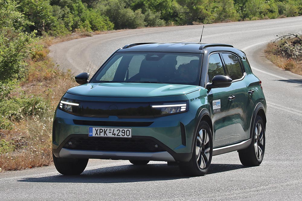 https://cdn.autogreeknews.gr/wp-content/uploads/2025/08/Opel-Frontera-1.2-Hybrid-145-41.jpg
