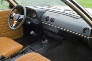 Innenraum eines Opel Ascona B (MY 1980)