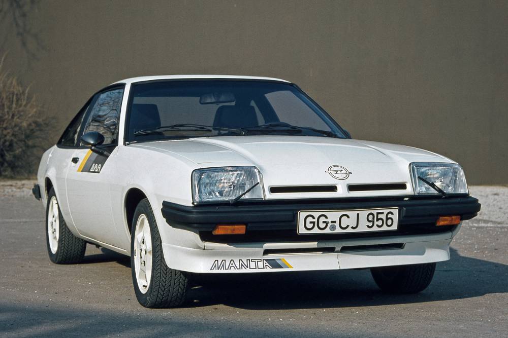 https://cdn.autogreeknews.gr/wp-content/uploads/2025/08/OpelMantaB400-2.jpg