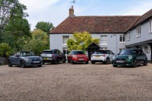 P90615159_highRes_the-mini-family-08-2 (1)