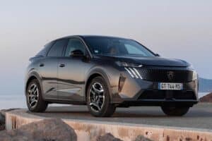PEUGEOT-E-3008-ALLURE-Titan-Grau-(2)