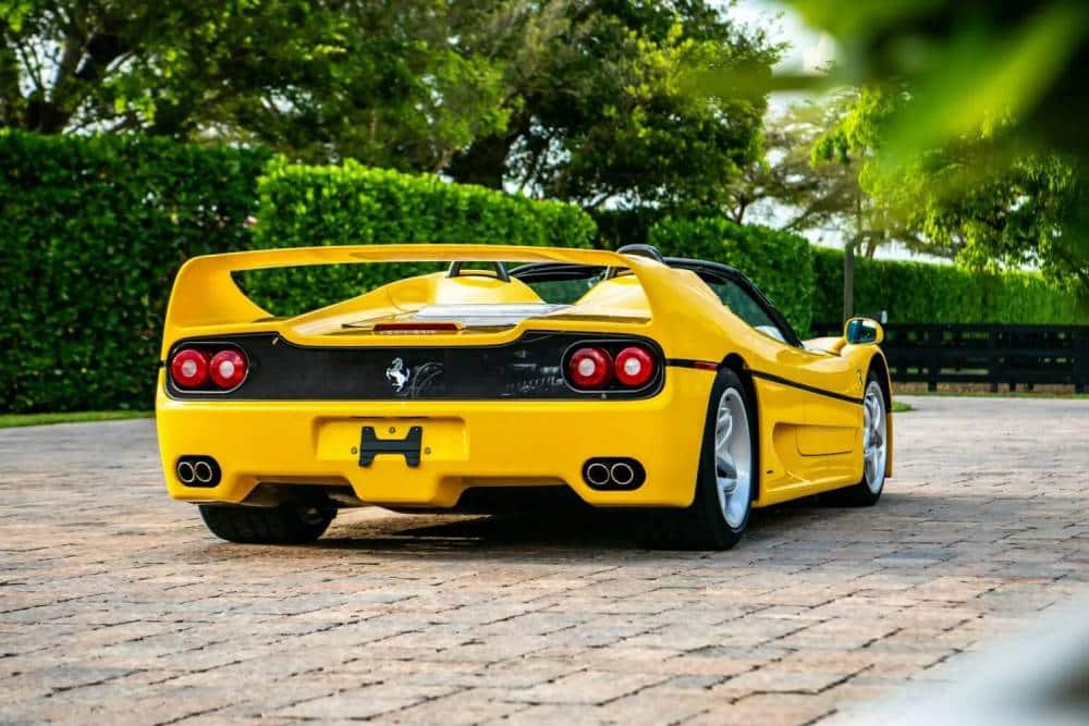 https://cdn.autogreeknews.gr/wp-content/uploads/2025/08/Ralph-Lauren-Ferrari-F50-aa_4-2048x1366-1.jpg